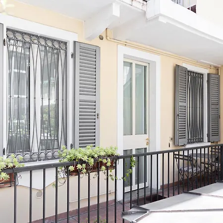 Elegante Bilocale In Montenapoleone - Brera Milan Exterior photo